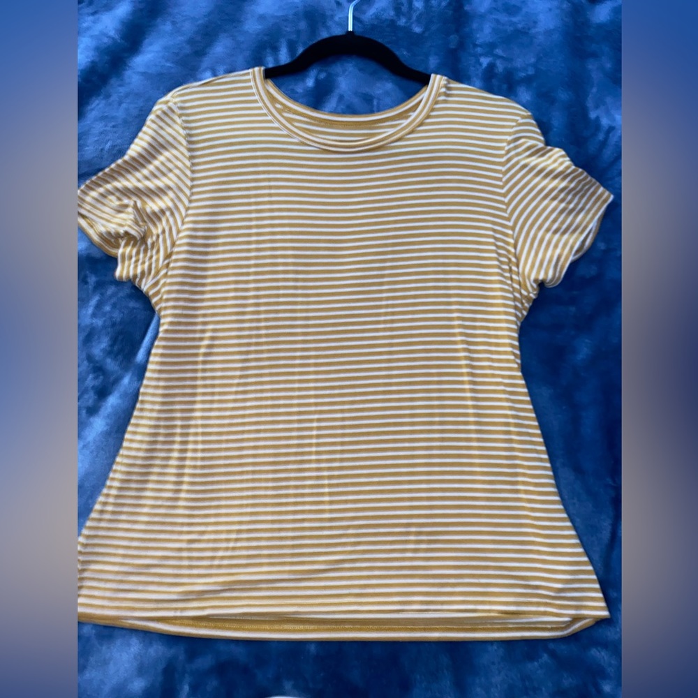 American Eagle soft and sexy striped yellow shirt size large